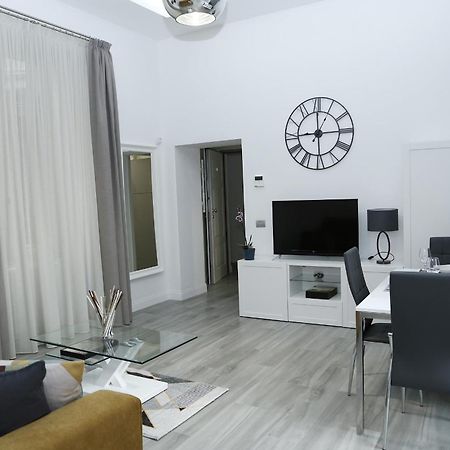 Duomo Platinum Apartments Neapel Zimmer foto