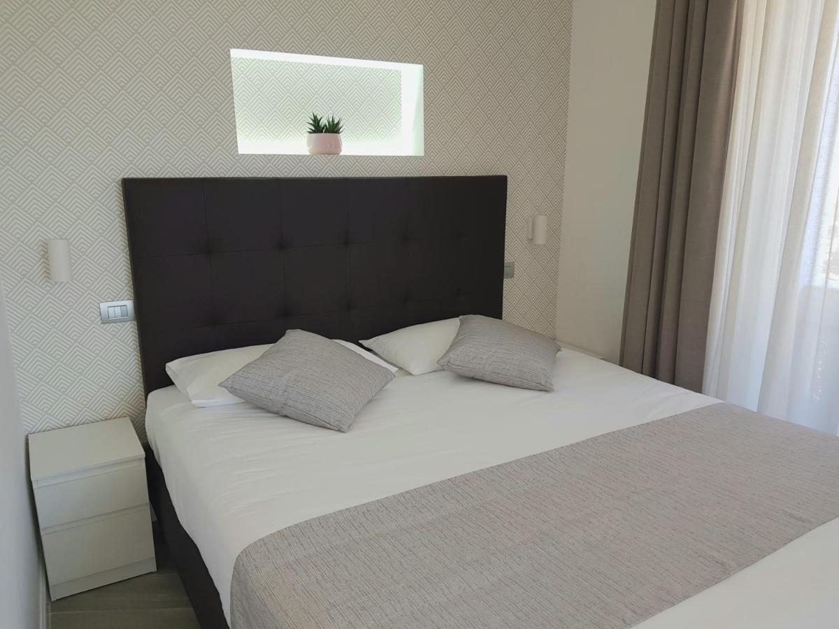 Duomo Platinum Apartments Neapel Exterior foto