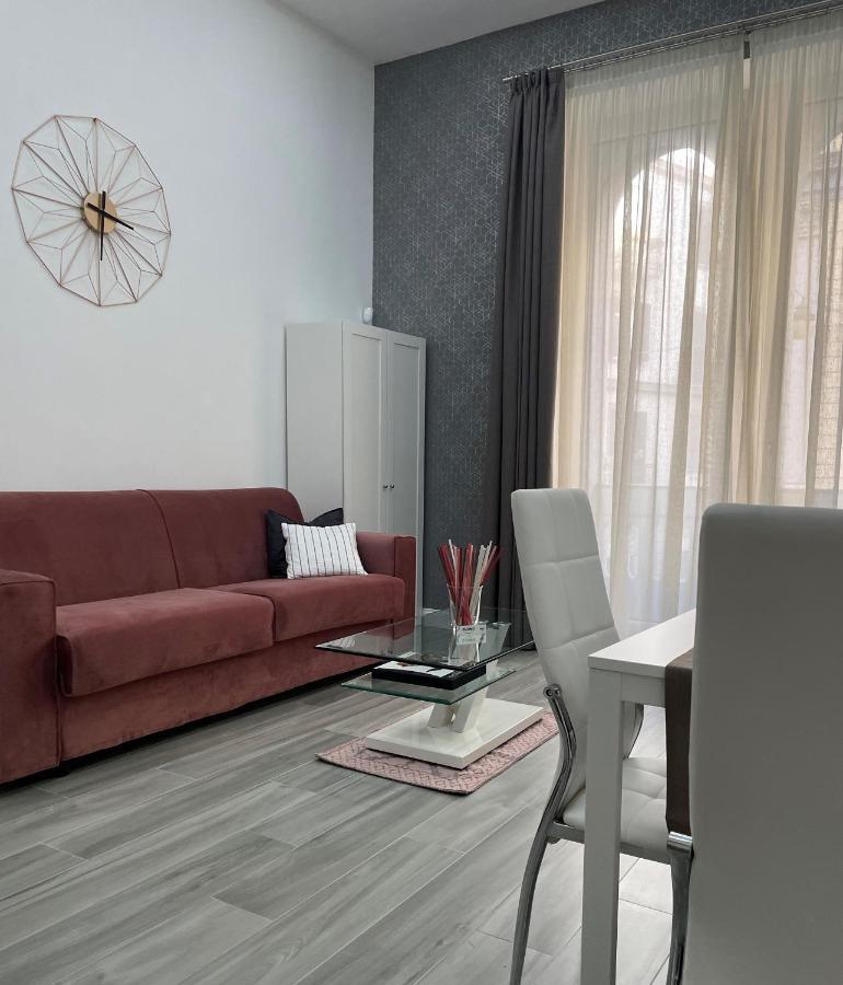 Duomo Platinum Apartments Neapel Zimmer foto