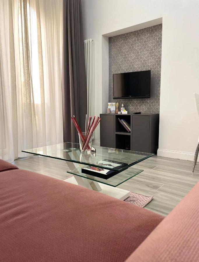 Duomo Platinum Apartments Neapel Zimmer foto